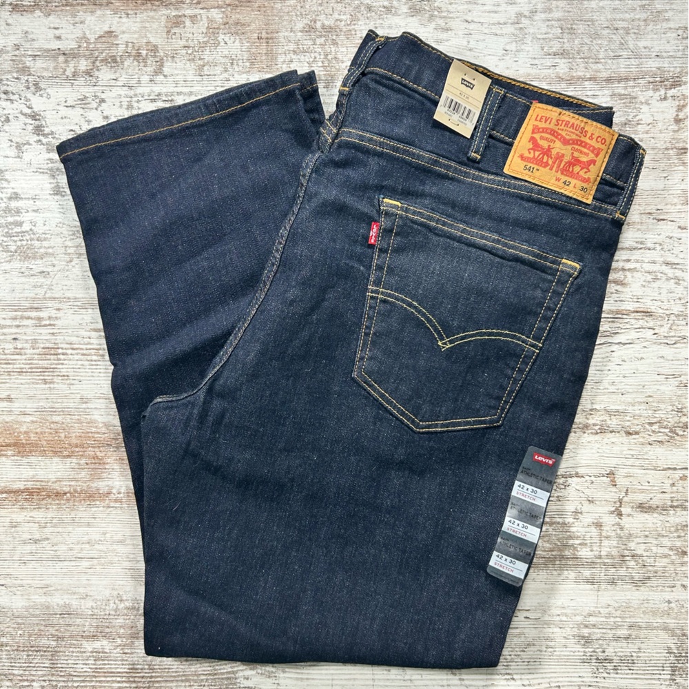 NWT Men’s Levi’s 541 Athletic Tapered jeans Big and Tall Size 42 x 30